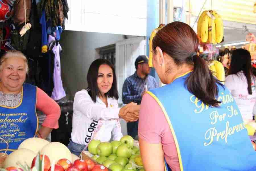 Mi corazón está para y por las y los zitacuarenses: Gloria Tapia 