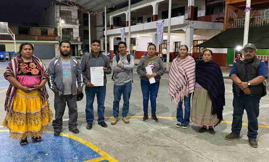 Elijen y toman protesta al primer Concejo de Administración de San Mateo Ahuiran, municipio de Paracho. 