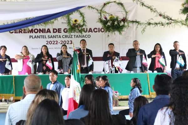 Egresan 31 jóvenes del Cobaem Plantel Santa Cruz Tanaco