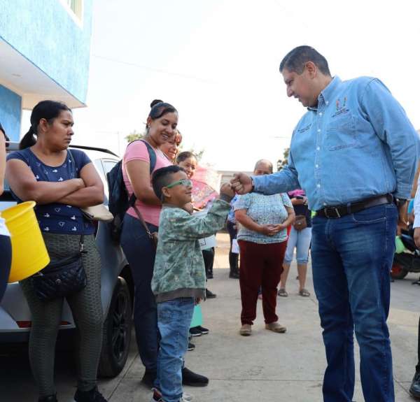 En Uruapan, inauguran tres lecherías de Liconsa con producto a bajo costo