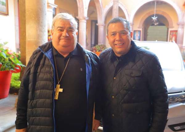 Juan Carlos Barragán recibe apoyo de la Iglesia Católica a su iniciativa para regular uso de pirotecnia