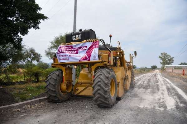SCOP inicia rehabilitación de camino Tanhuato-Yurécuaro-Ecuandureo
