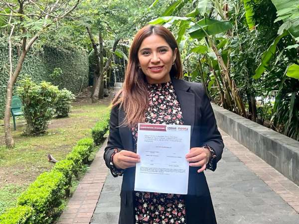 Se registra Fabiola Contreras al proceso de selección para diputada local de Uruapan