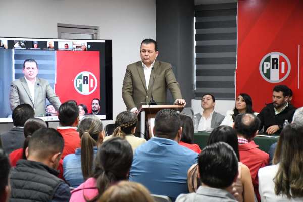 ”La prioridad del PRI Michoacán es el proyecto de Xóchitl Gálvez”: Memo Valencia