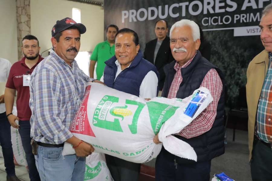 Inicia Sader con entrega de apoyos a campesinos afectados por sequía; dispersará 68 mdp