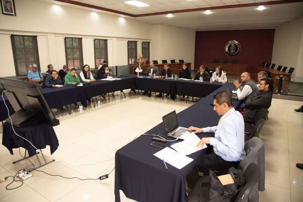 Gobierno de Nacho Campos facilita a la ciudadanía el trámite de servicios