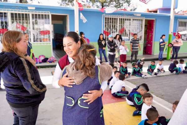 En Zacapu vamos a devolverle la esperanza a nuestra niñez: Mónica Valdez