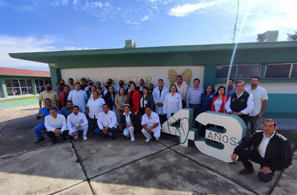 Con el lema &quot;Mi salud, es mi responsabilidad&quot; celebran el 43 aniversario del hospital rural no. 32 IMSS Bienestar de Paracho.