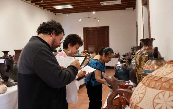 Eligen artesanías ganadoras del LXIII Concurso Estatal de Domingo de Ramos