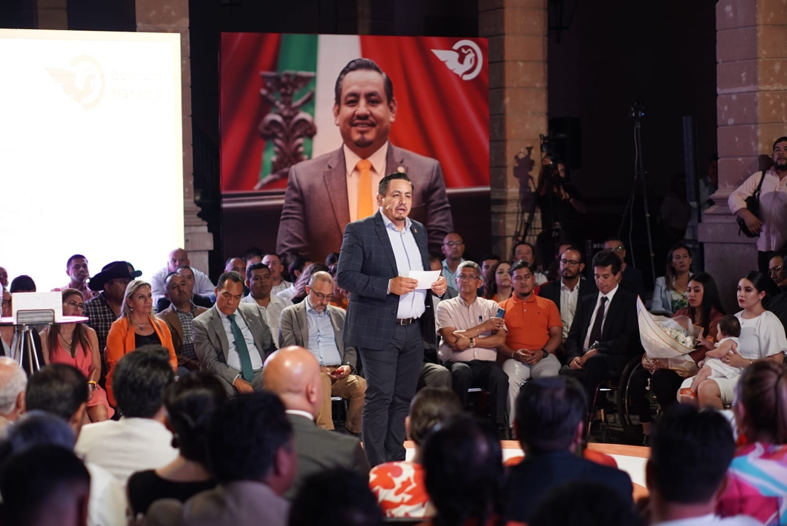 Ruta legislativa naranja ha sido para construir un Michoacán donde sea posible la alegría: Víctor Manríquez