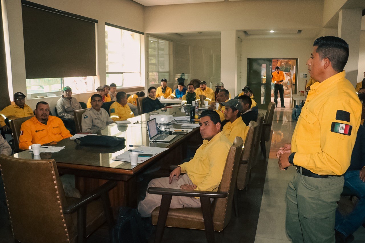 Gobierno de Uruapan apuesta por la profesionalización de sus guardabosques